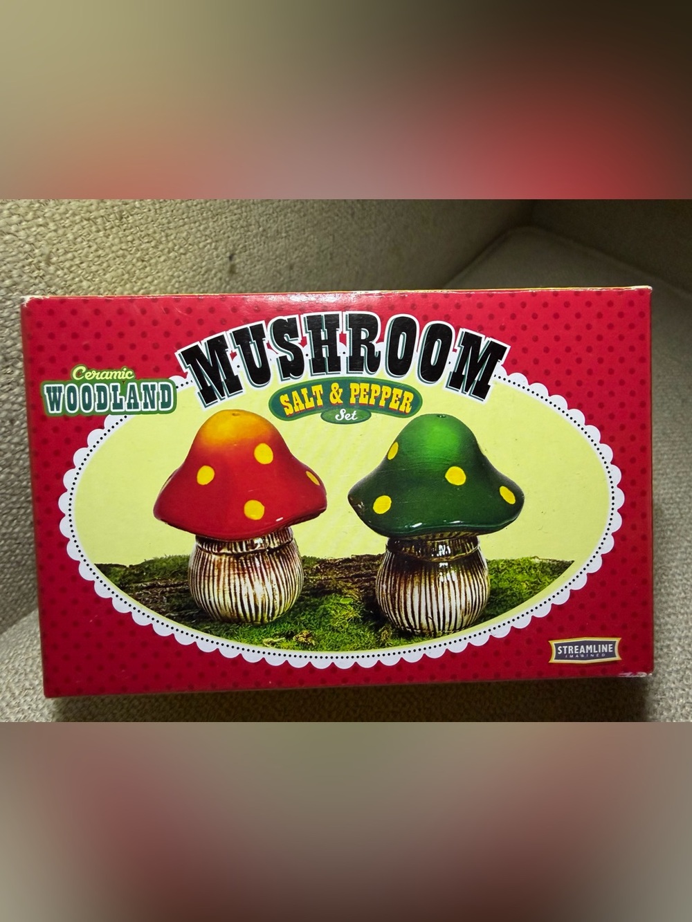 Woodland Ceramic Mushroom Salt & Pepper Set - Red & Green